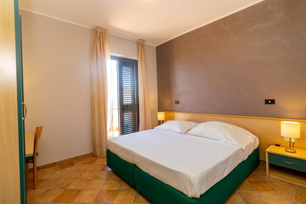 Hotel Federica Riace Marina Exteriör bild