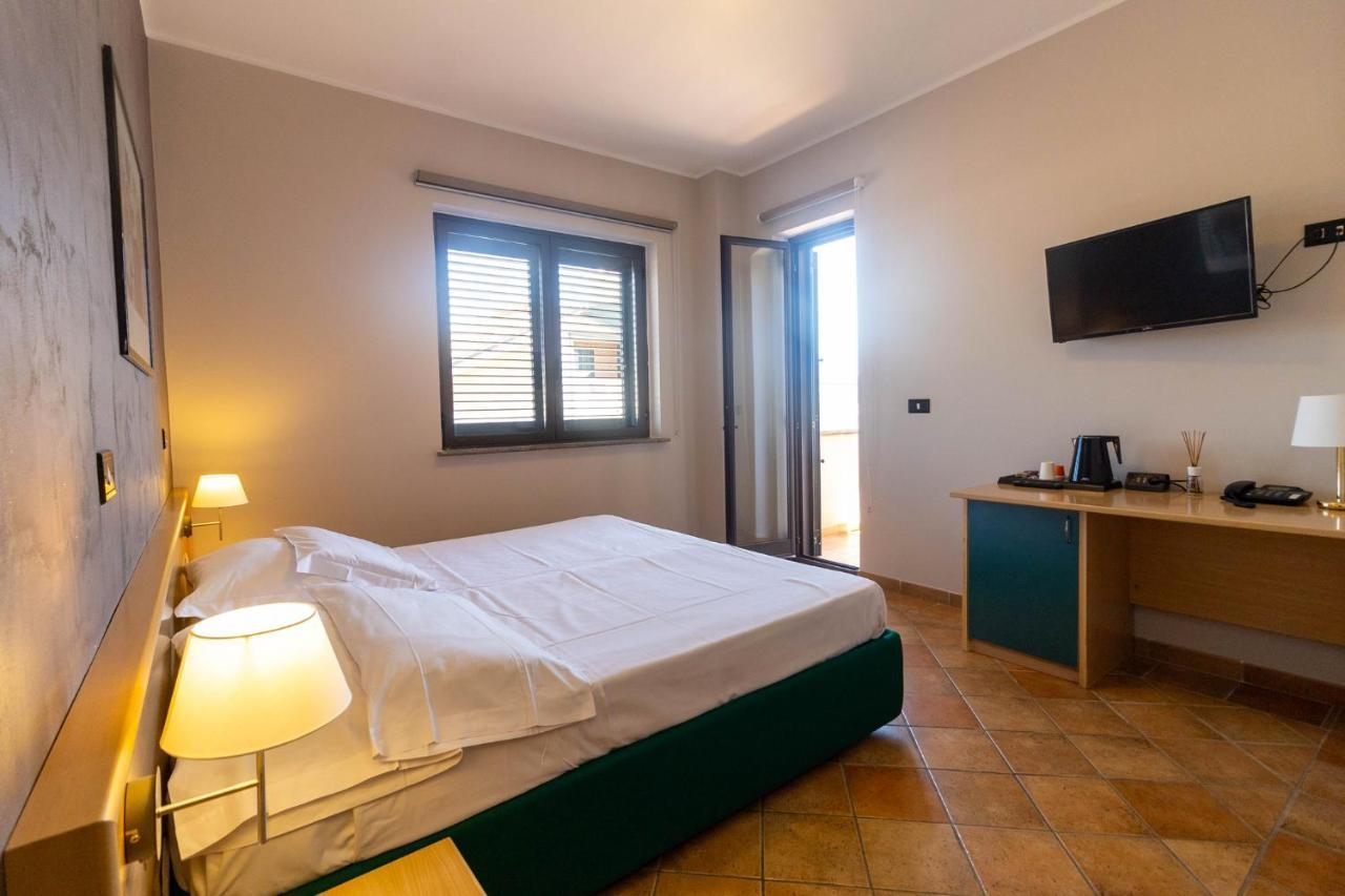 Hotel Federica Riace Marina Exteriör bild