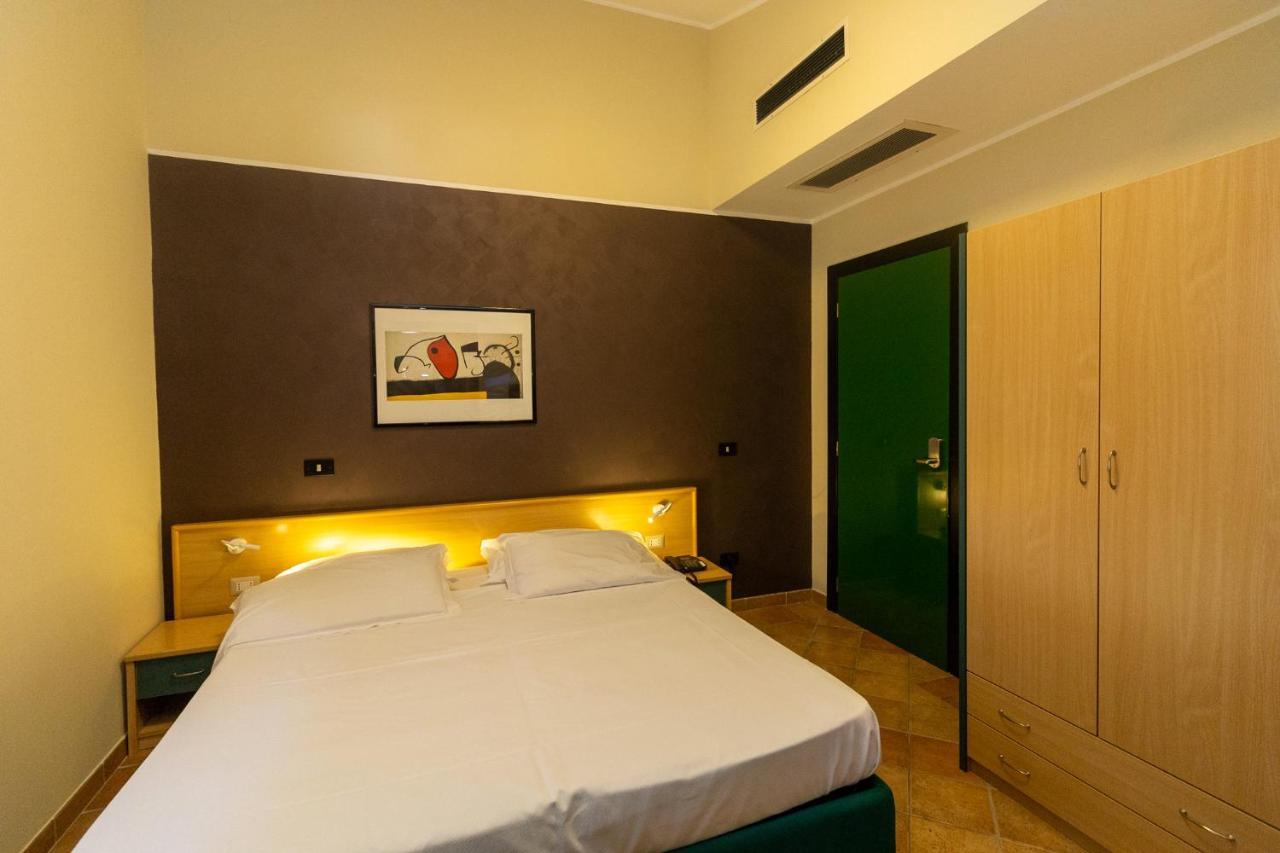 Hotel Federica Riace Marina Exteriör bild